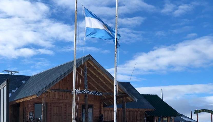 Lugares de Nieve en Neuquén: Batea Mahuida en Villa Pehuenia