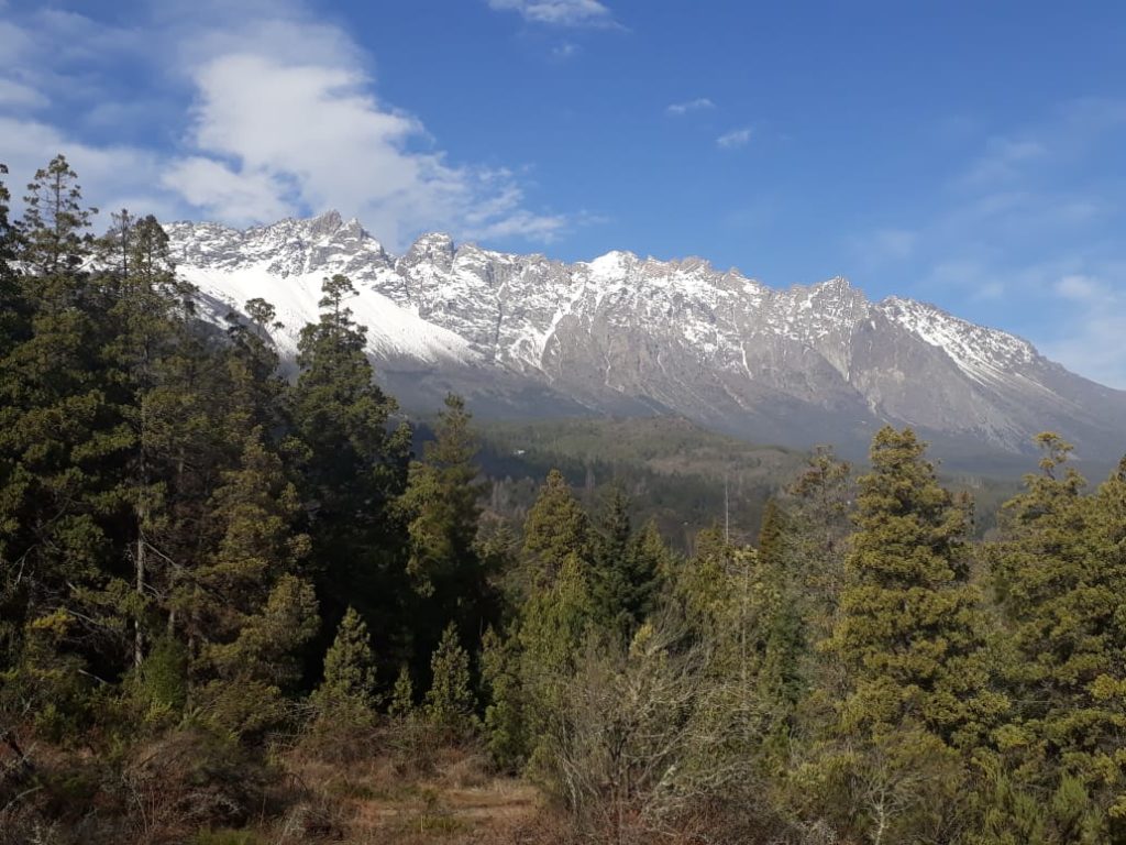 Vista del Cerro Piltriquitrón desde Amigo