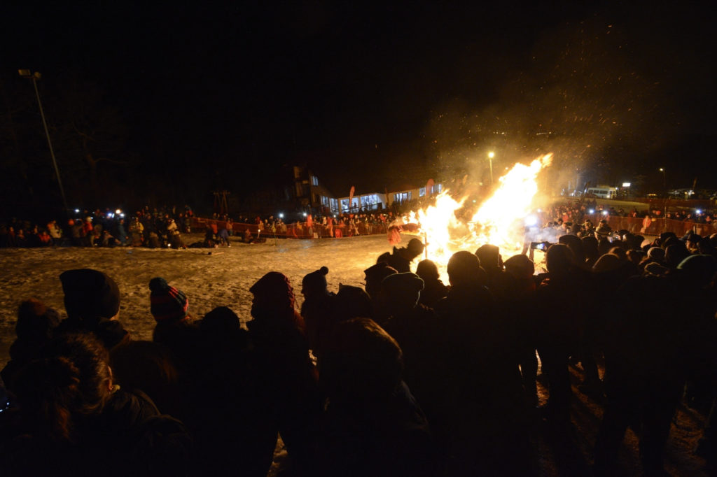 Edición anterior de la Bajada de Antorchas en Glaciar Martial