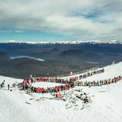 Campaña en Cerro Chapelco por el cáncer de mama