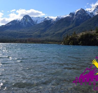 Las aguas transparentes del lago Epuyén