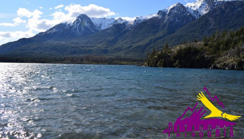 Las aguas transparentes del lago Epuyén