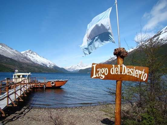 Navegar Lago del Desierto e Santa Cruz