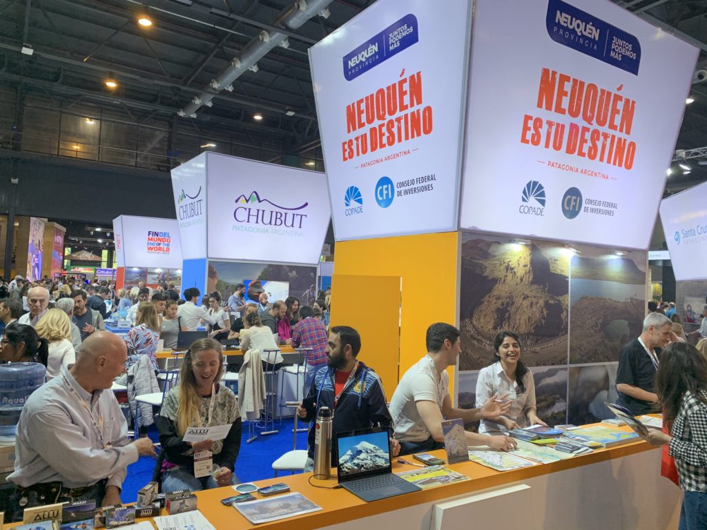 Stand de Neuquén en la Feria Internacional de Turismo