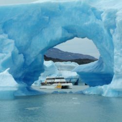 Navegar los lagos de Santa Cruz, una experiencia fascinante