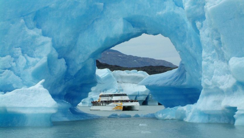 Navegar los lagos de Santa Cruz, una experiencia fascinante