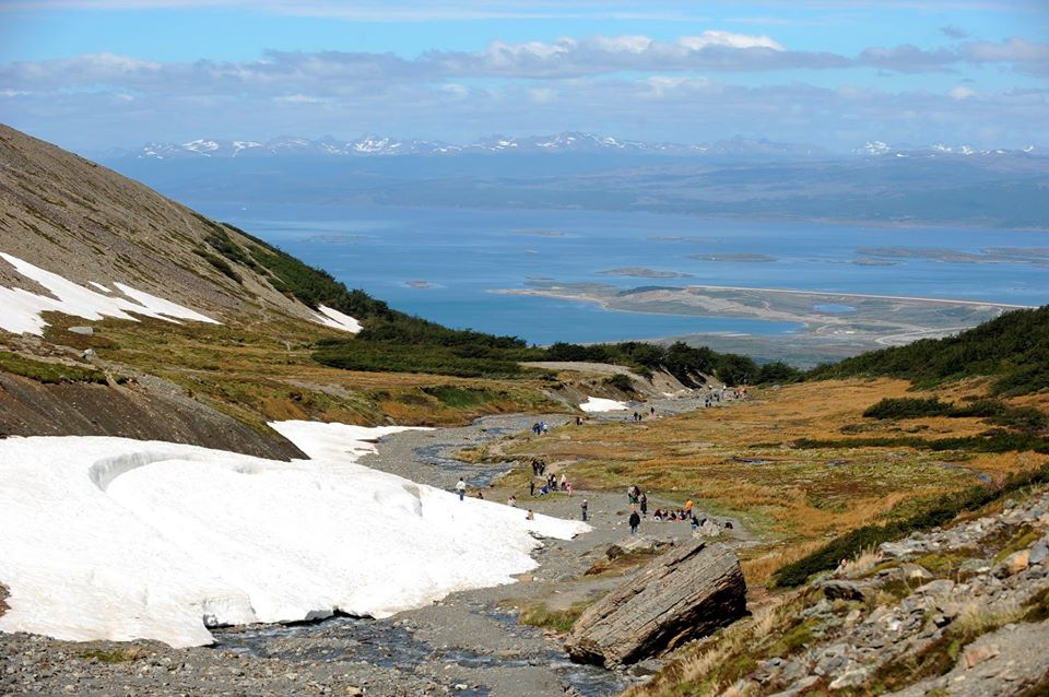 Vista panorámica desde el Glaciar hacia Ushuaia.