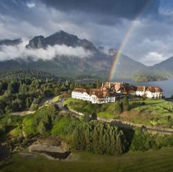 Hotel Llao Llao visto desde arriba en Bariloche