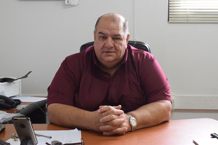 Néstor García, ministro de Chubut hablando de la ocupación plena en la Cordillera chubutense.