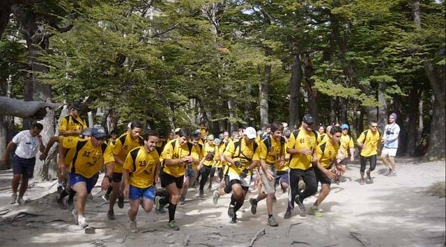 Competidores largando la carrera en El Chaltén.