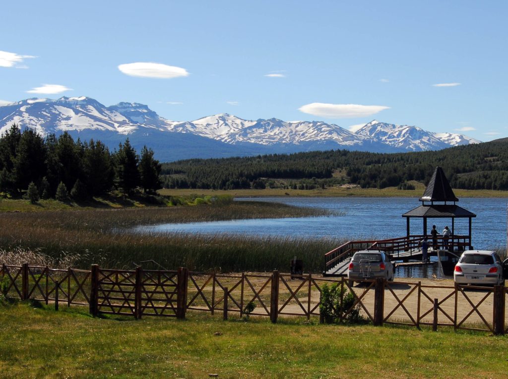 Laguna La Zeta, otro de los pilares del desarrollo turístico de Esquel.