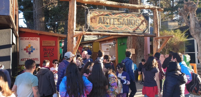 Paseo de artesanos en El Calafate