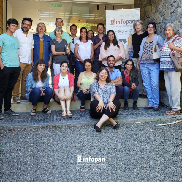 Grupo de personas en la presentación de Infopan.