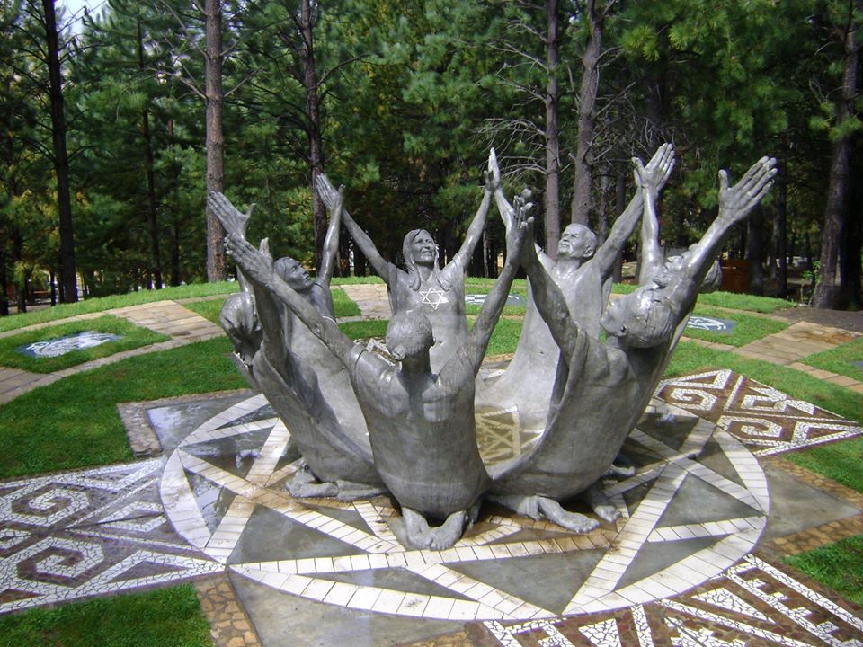 Estatuas del Vía Christi de Junín de los Andes.