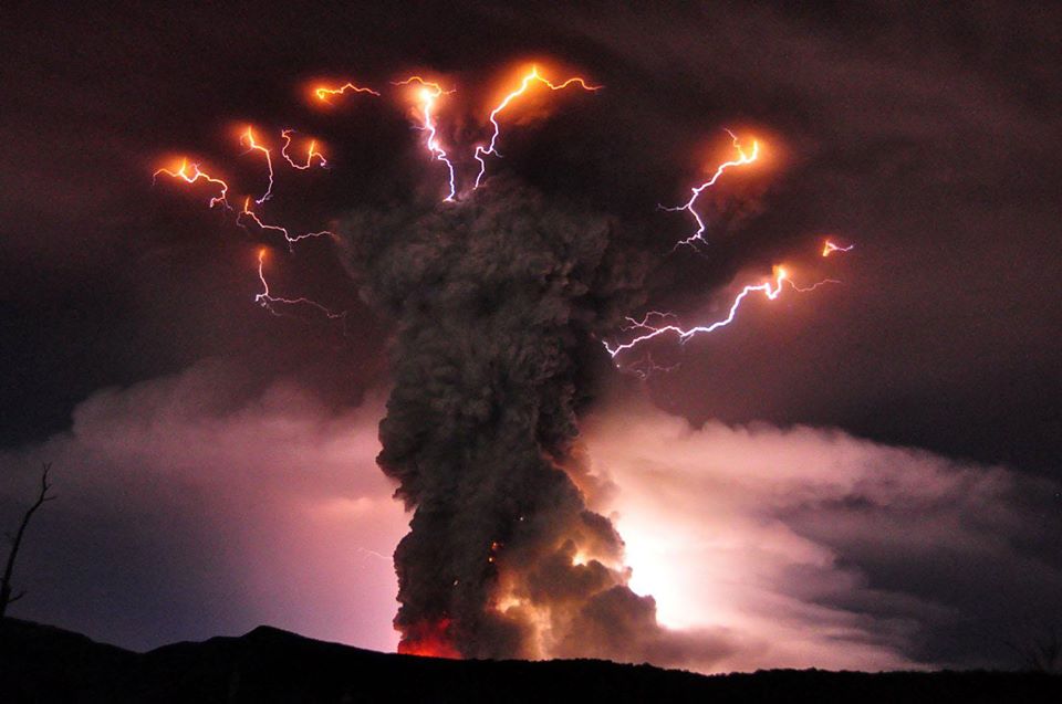 Erupción volcán Peyehue.