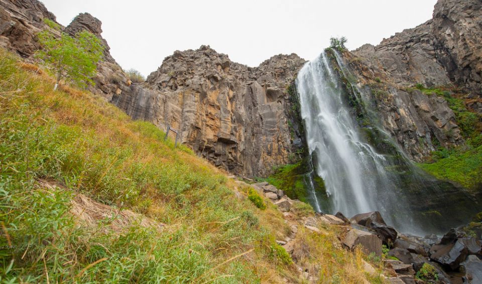 Cascada en cercanías a Las Ovajas.