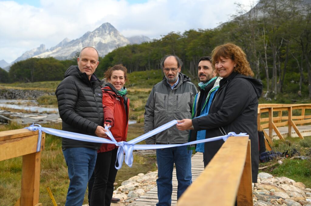 Inauguración sendero laguna esmeralda