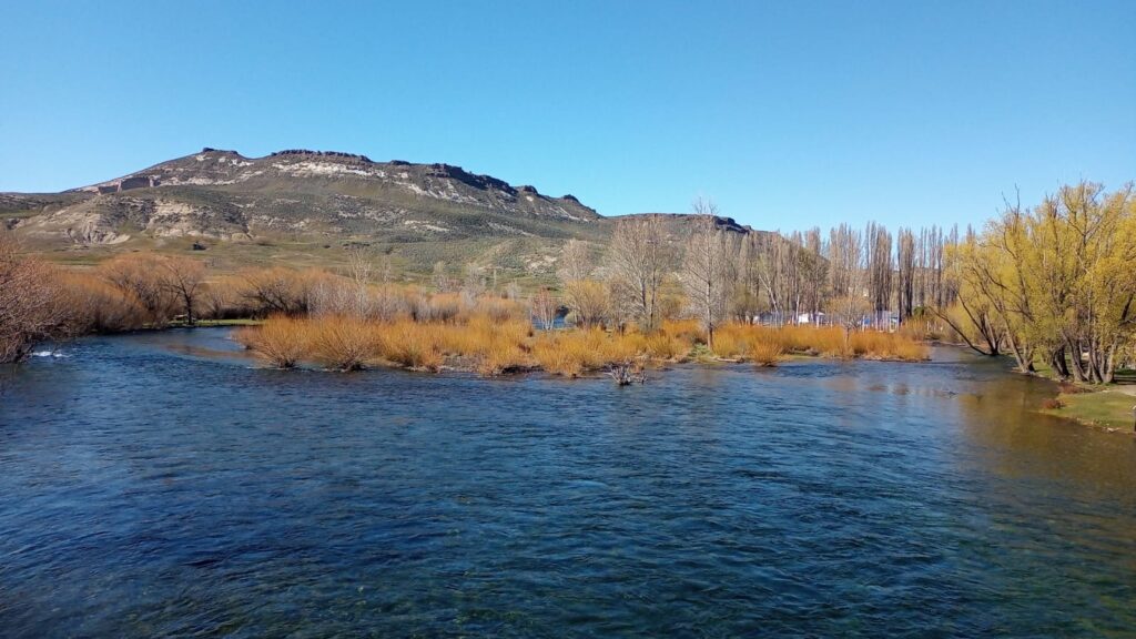 Paseos urbanos en Junín de los Andes: peatonal y costanera