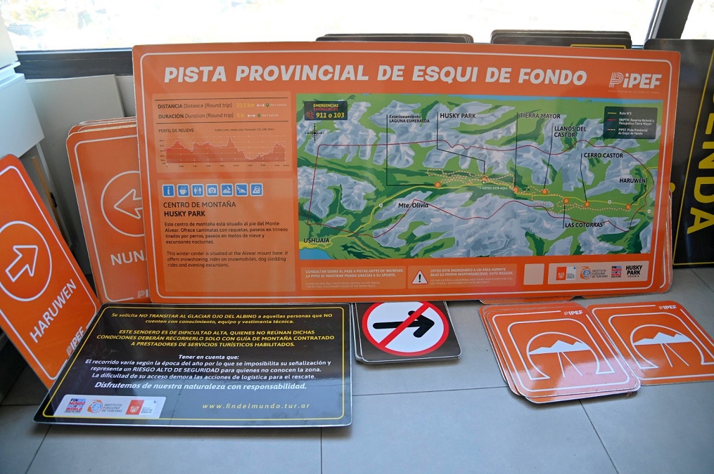 Nueva cartelería en espacios naturales de Tierra del Fuego